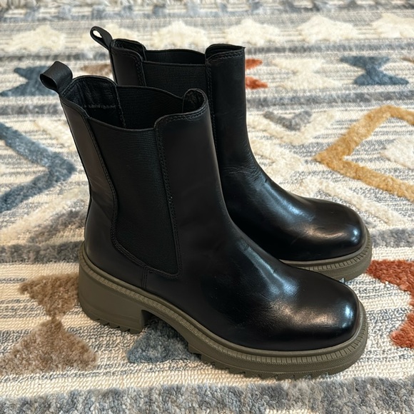 Vince Camuto Shoes - Vince Camuto Anikaaa Boots NEW!